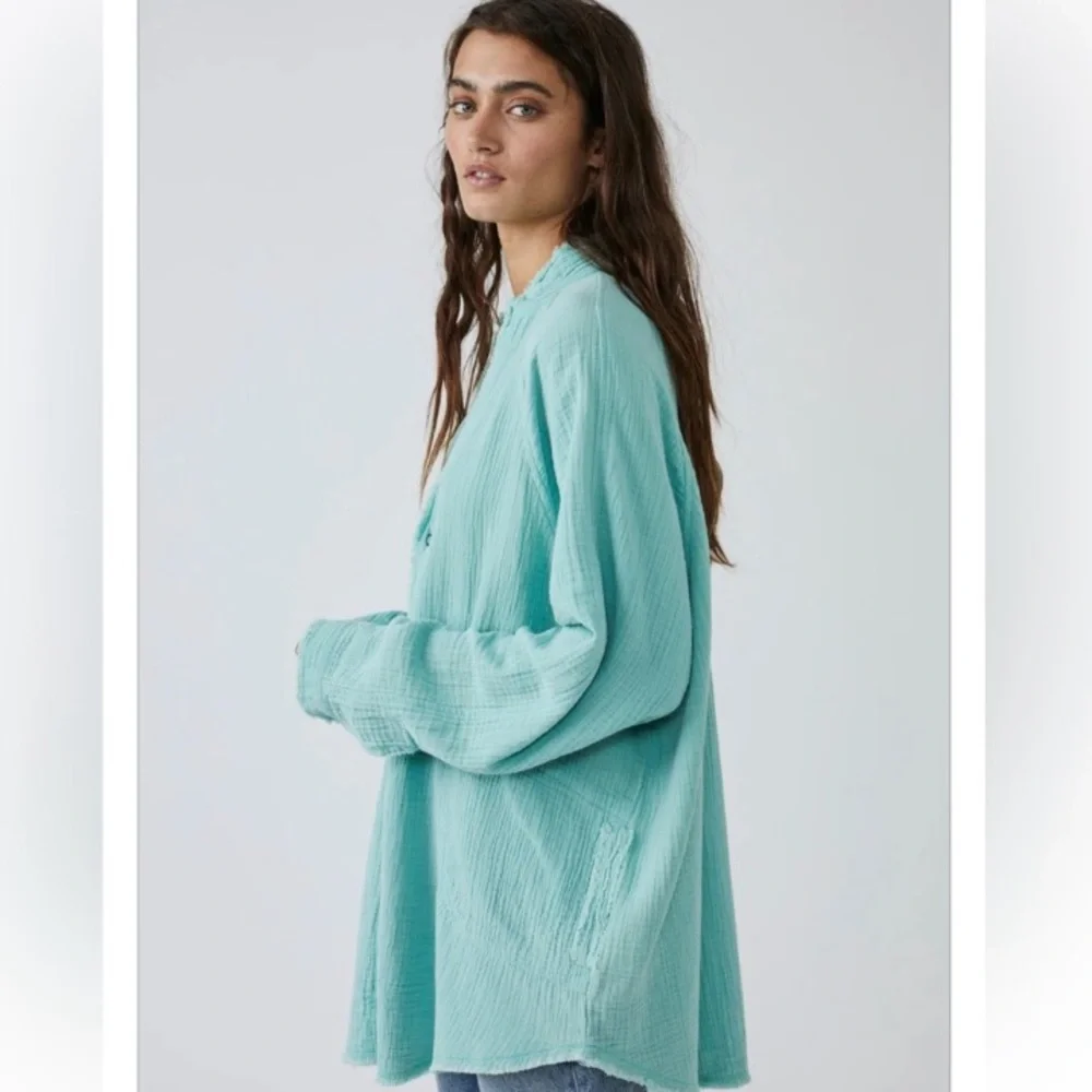 Free People! Summer Daydream Buttondown Top In Clear Skies NWT! - Picture 6 of 12